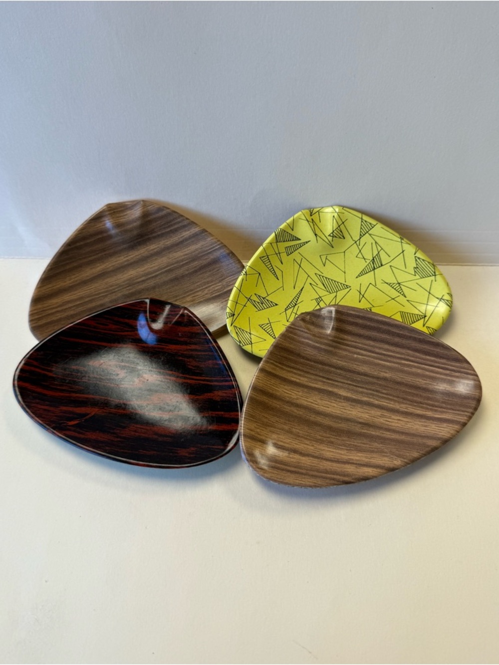 Vintage Mid-Century Modern Melamine Triangular Shaped Ashtray Set of 4.
